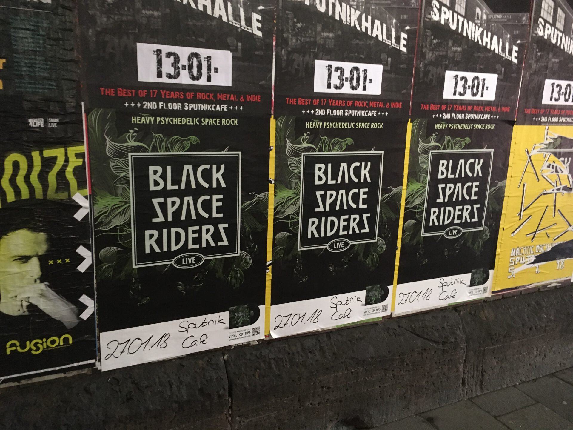 2018_Black_Space_Riders_Plakate