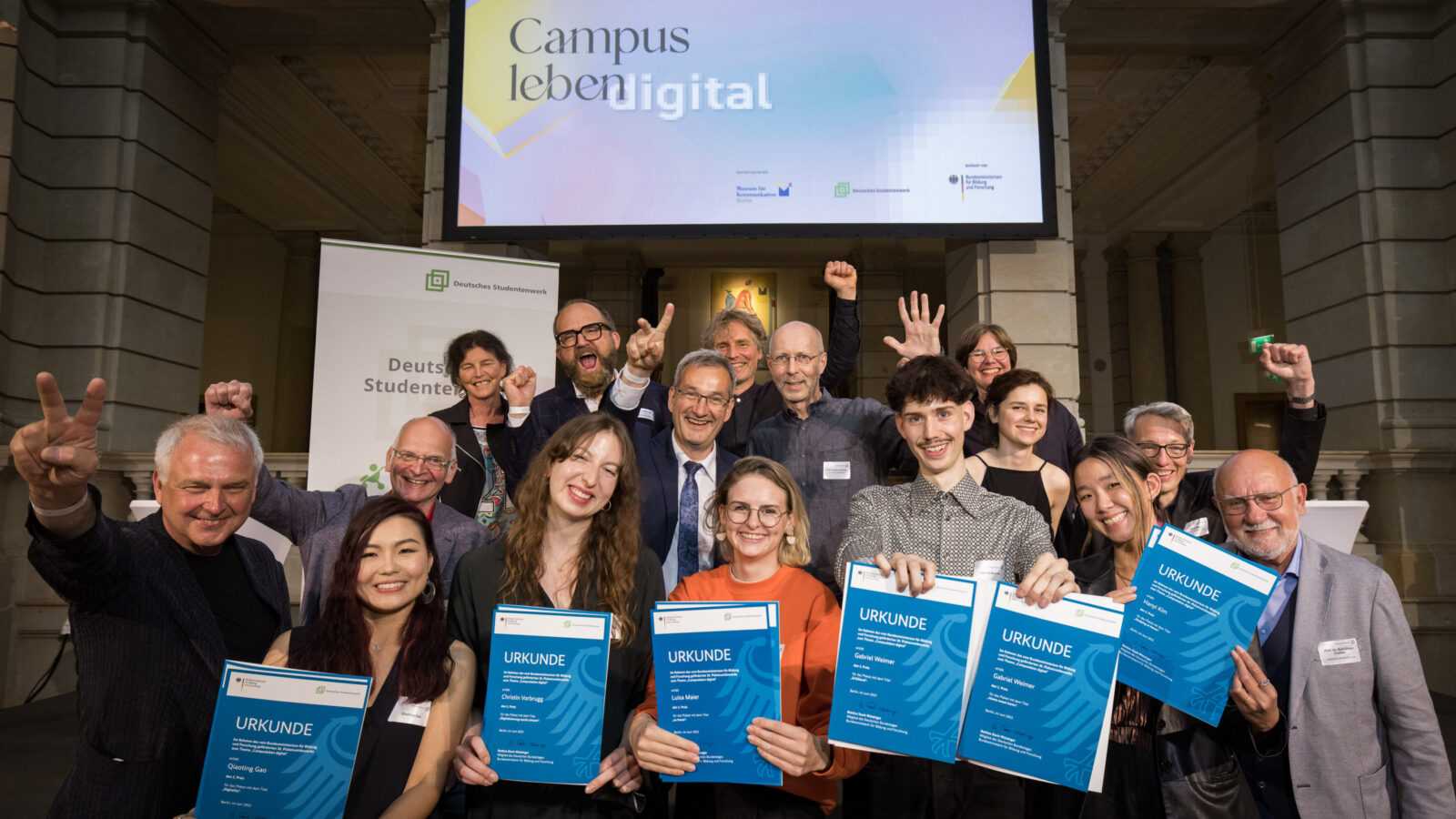 Gruppenbild Plakatwettbewerb