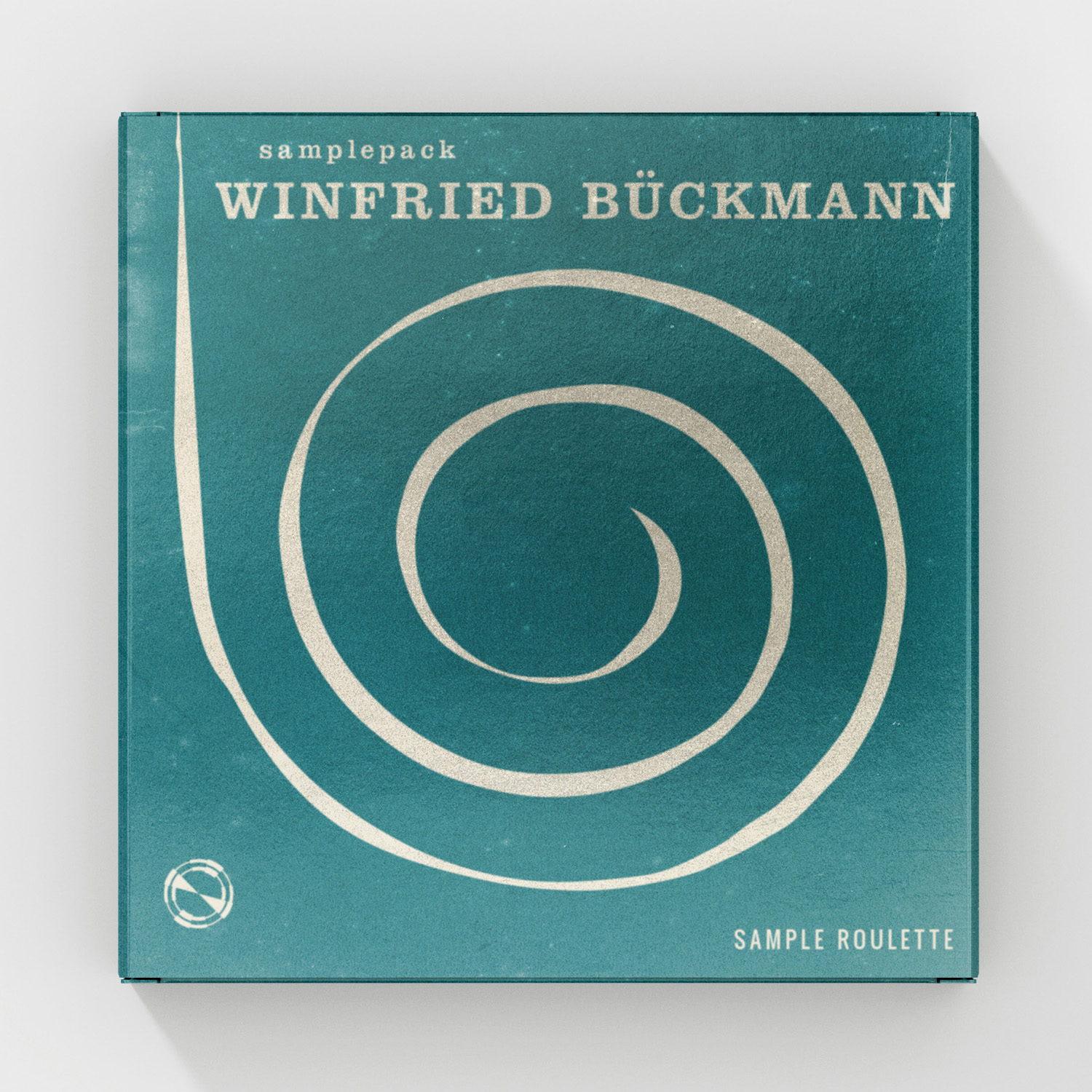 Quadratisches Cover für das Samplepack „Sample Roulette“ von Winfried Bückmann. Auf türkisfarbenem, leicht verwittertem Hintergrund bildet eine große cremeweiße Spirale das zentrale Motiv. Oben der Künstlername in kräftiger Serifenschrift, unten rechts der Schriftzug „Sample Roulette“ in schmalen Versalien. Unten links ein kleines kreisförmiges Logo.